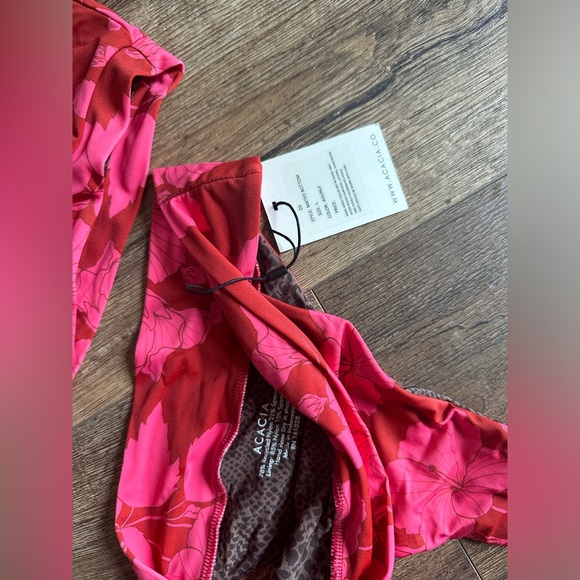 Acacia Swimwear NWT Ahunui Costa top and Mateo bottom - Picture 3 of 5